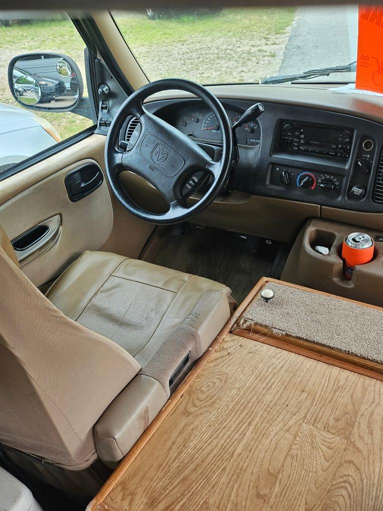 1998 Dodge 1500 Ram Van - $7,995